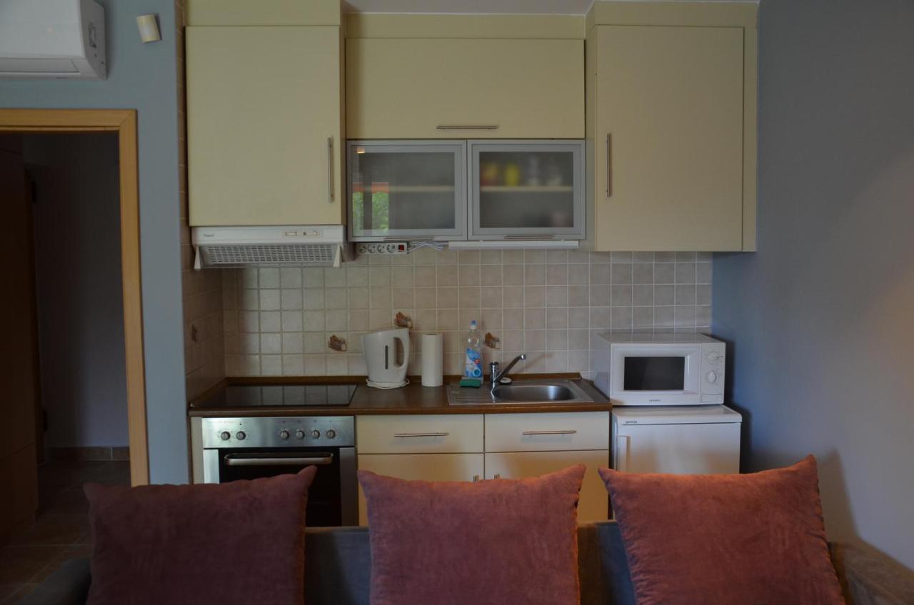 Vadszilva Apartman Балатонёсёд Экстерьер фото