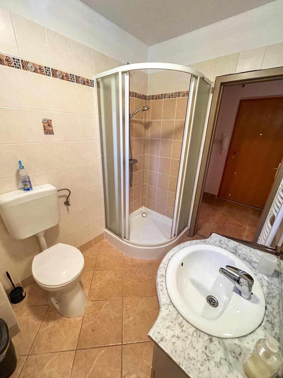 Vadszilva Apartman Балатонёсёд Экстерьер фото